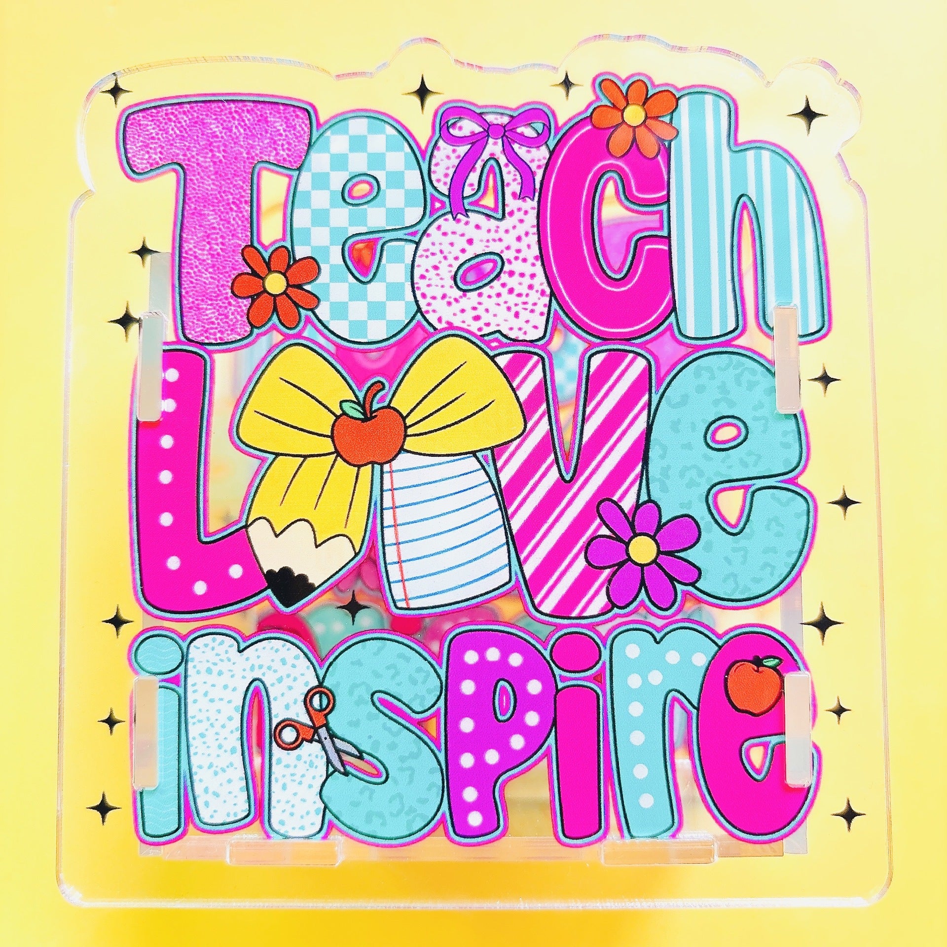 Wholesale Teacher nurse teacher study supplies medical care acrylic pen holder pencil case